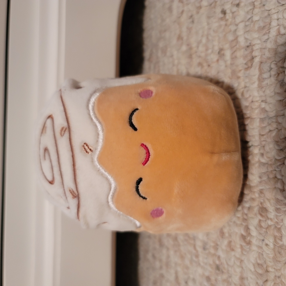 Cute Cinnamon Roll Squishmallow Plush Toy